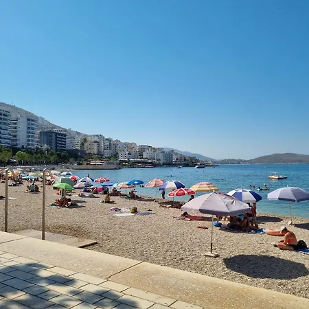 Andi Daire Saranda
